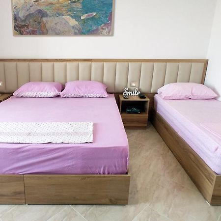 Villa Luelfa Durrës Esterno foto