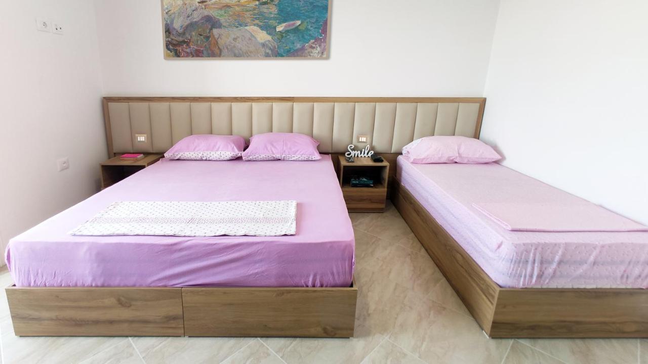 Villa Luelfa Durrës Esterno foto